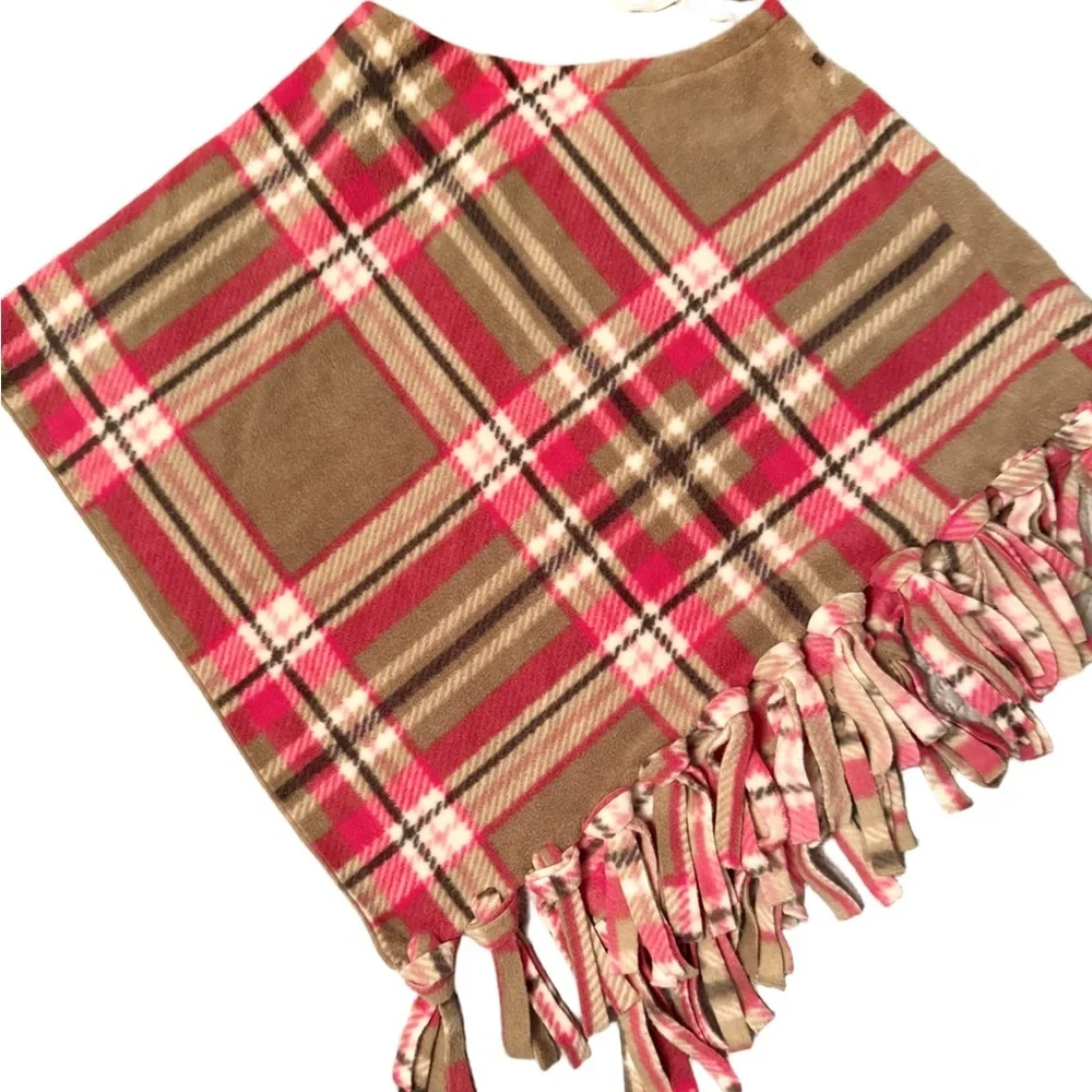 The Children’s Place Plaid Pink & Brown Poncho with fringe. Girls size 5/6